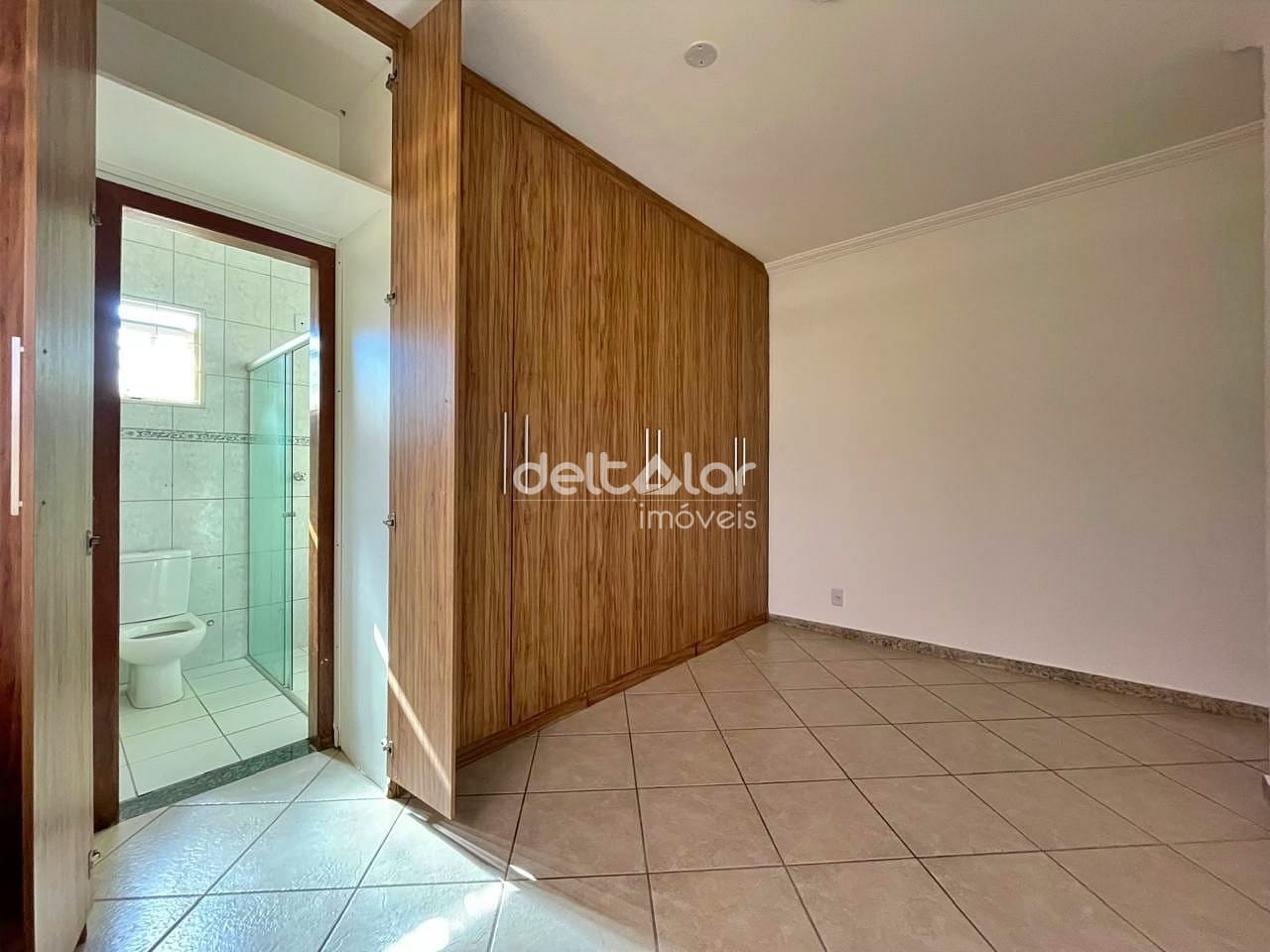 Casa para alugar com 3 quartos, 180m² - Foto 24