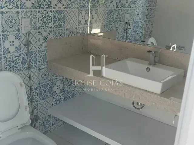 Casa com 540m² 3 quartos e 5 banheiros, à venda, no bairro Jardins Verona em Goiânia