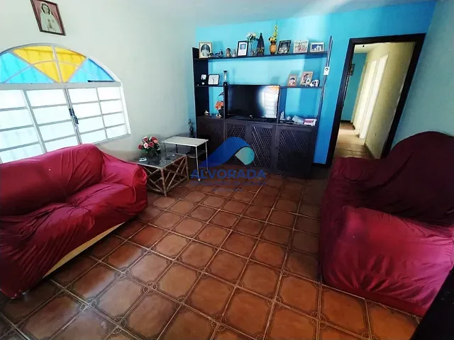 Casa com 250m² 3 quartos e 1 banheiro, à venda, no bairro Jardim Alvorada em São José dos Campos