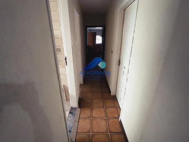 Casa com 250m² 3 quartos e 1 banheiro, à venda, no bairro Jardim Alvorada em São José dos Campos