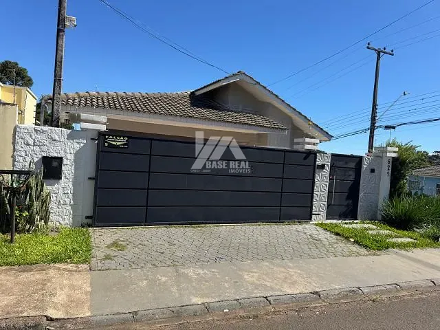 Casa com 293m² 3 quartos e 2 banheiros, à venda, no bairro Vila Carli em Guarapuava