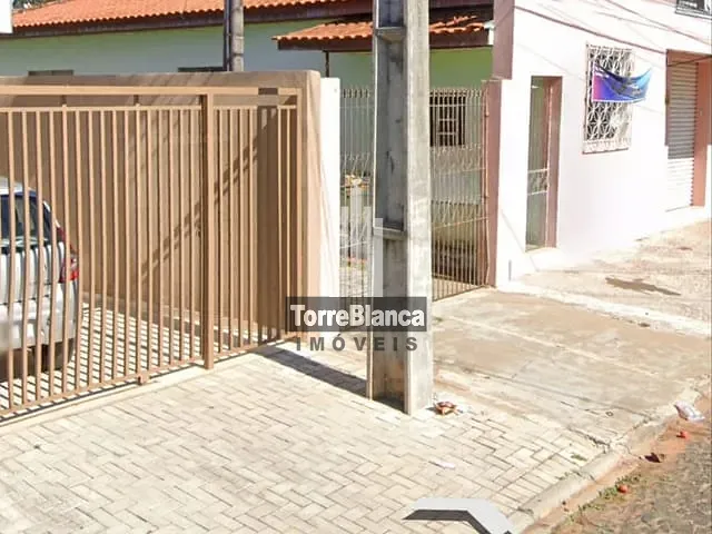 Casa com 406m² 3 quartos e 1 banheiro, à venda, no bairro Uvaranas em Ponta Grossa