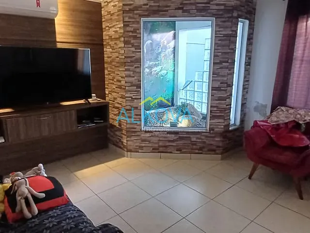 Casa 4 quartos e 3 banheiros, à venda, no bairro Jardim América em São José dos Campos
