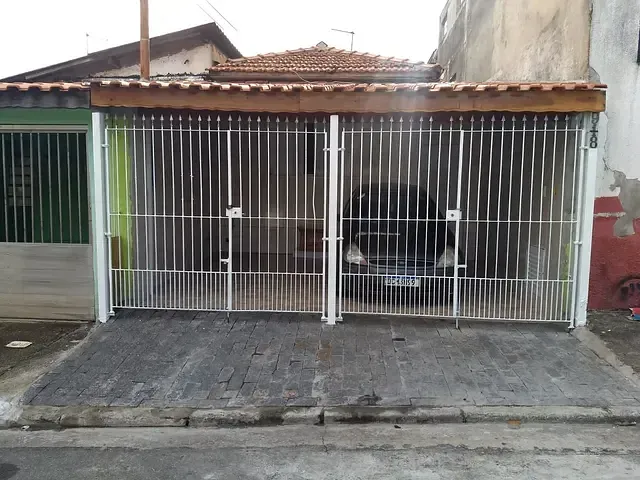 Casa 2 quartos e 2 banheiros, à venda, no bairro Nova Gerty em São Caetano do Sul