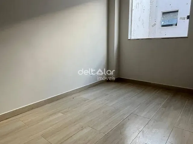 Casa com 79m² 2 quartos e 2 banheiros, à venda, no bairro Céu Azul em Belo Horizonte