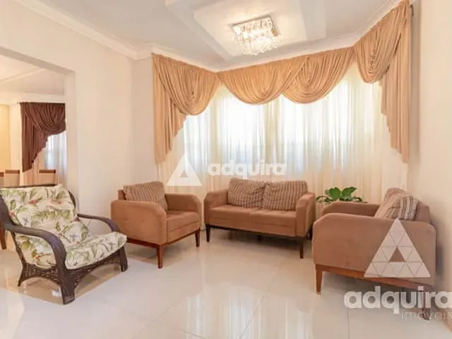 Sobrado com 462m² 4 quartos e 5 banheiros, à venda, no bairro Estrela em Ponta Grossa