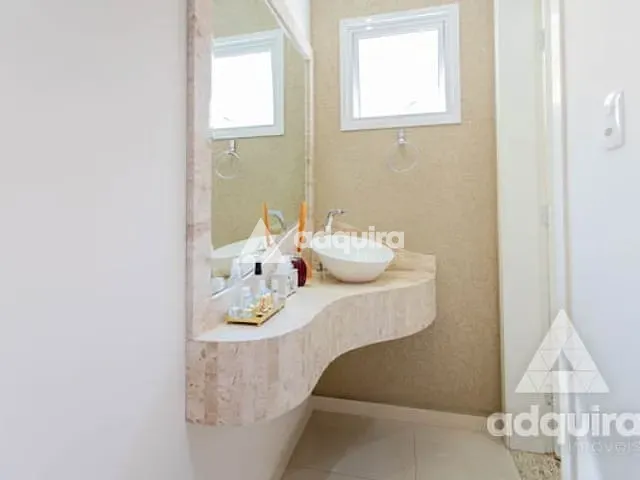 Sobrado com 462m² 4 quartos e 5 banheiros, à venda, no bairro Estrela em Ponta Grossa