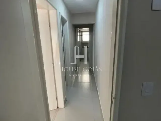 Casa 4 quartos e 3 banheiros, à venda, no bairro Setor Bueno em Goiânia