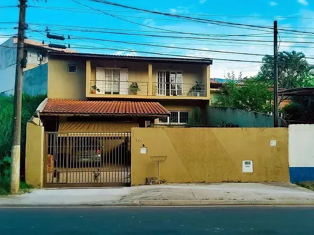 Casa com 280m² 2 quartos e 2 banheiros, à venda, no bairro Parque dos Pomares em Campinas