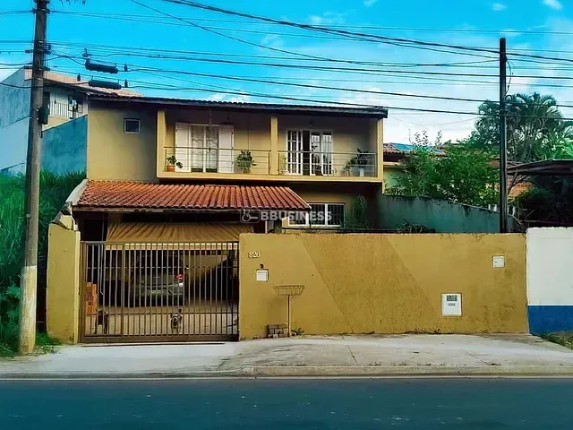 Casa com 280m² 2 quartos e 2 banheiros, à venda, no bairro Parque dos Pomares em Campinas