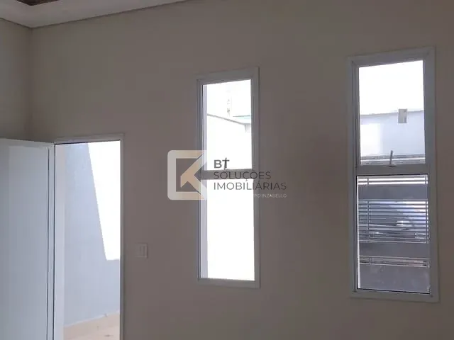 Casa com 100m² 2 quartos e 1 banheiro, à venda, no bairro Parque Residencial Sabiás em Indaiatuba