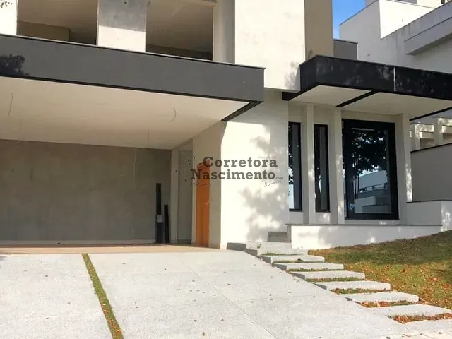 Casa com 451m² 3 quartos e 4 banheiros, à venda, no bairro Urbanova em São José dos Campos