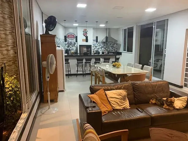 Casa com 286m² 4 quartos e 4 banheiros, à venda, no bairro Jardim Rosália Alcolea em Sorocaba