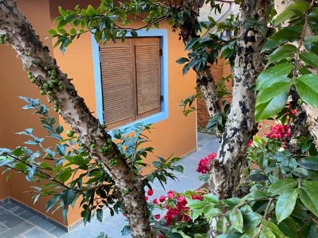 Casa com 330m² 4 quartos e 3 banheiros, à venda, no bairro Jardim São Vicente em Cotia