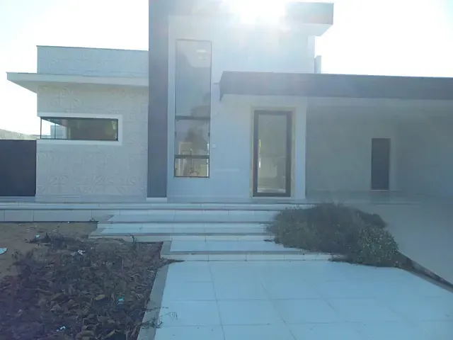 Casa 3 quartos e 5 banheiros, à venda, no bairro Parque Rodoviário em Campos dos Goytacazes