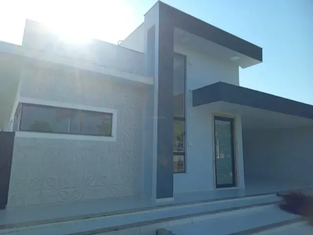 Casa 3 quartos e 5 banheiros, à venda, no bairro Parque Rodoviário em Campos dos Goytacazes
