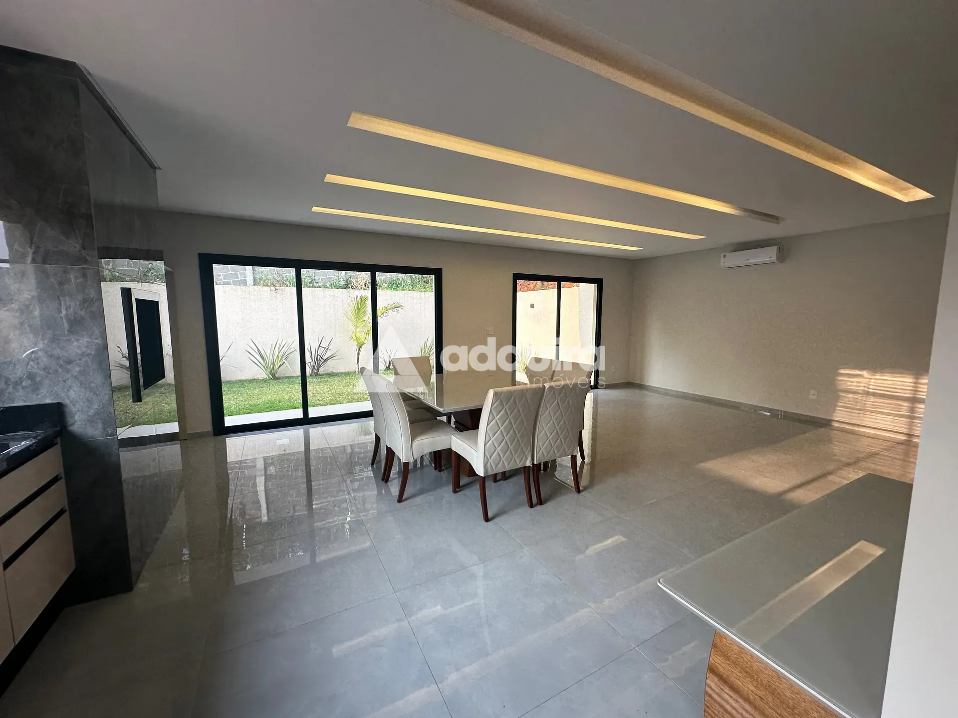 Casa, 4 quartos, 263 m² - Foto 8