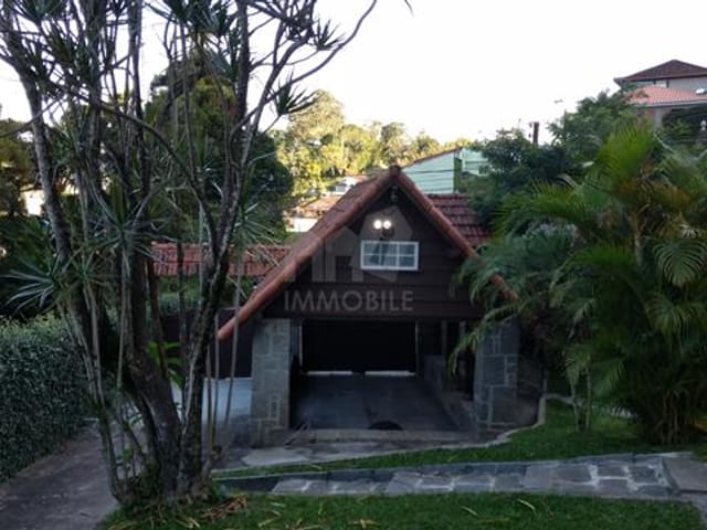 Casa com 6500m², à venda ou para alugar, no bairro Valparaíso em Petrópolis