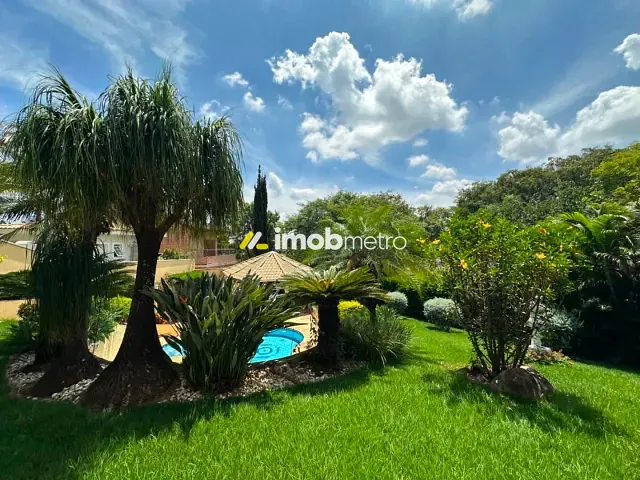 Casa com 1130m² 4 quartos e 6 banheiros, à venda ou para alugar, no bairro Alphaville em Campinas