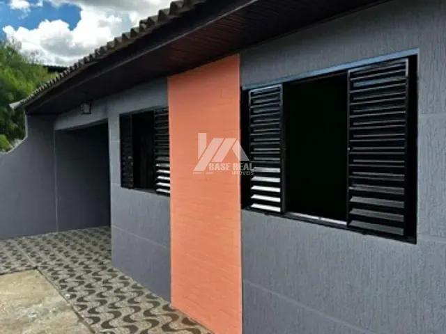 Casa 2 quartos e 1 banheiro, à venda, no bairro Santa Cruz em Guarapuava