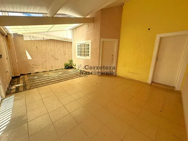 Casa com 188m² 3 quartos e 3 banheiros, à venda, no bairro Altos de Santanna em Jacareí