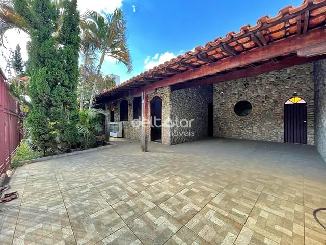 Casa com 360m² 7 quartos e 5 banheiros, à venda, no bairro Santa Branca em Belo Horizonte