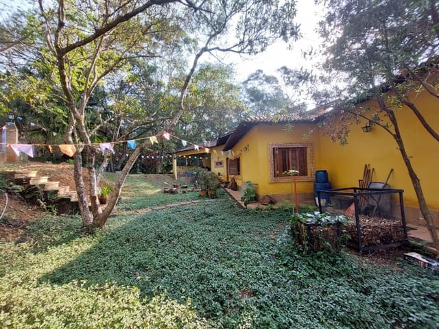 Casa com 2000m² 5 quartos e 6 banheiros, à venda ou para alugar, no bairro Vila Velha em Santana de Parnaíba