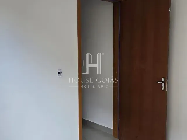 Casa com 200m² 2 quartos e 1 banheiro, à venda, no bairro Residencial Buriti em Senador Canedo