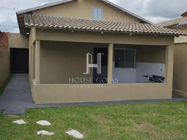 Casa com 200m² 2 quartos e 1 banheiro, à venda, no bairro Residencial Buriti em Senador Canedo