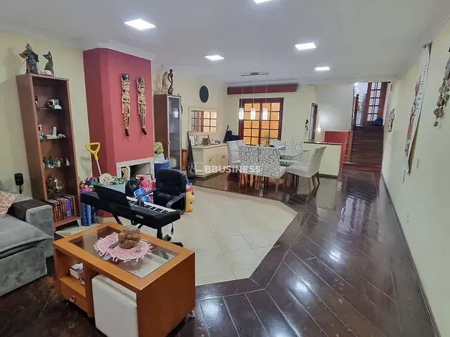 Sobrado 3 quartos e 7 banheiros, à venda, no bairro Santa Maria em São Caetano do Sul
