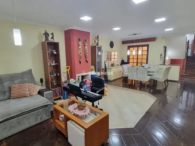 Sobrado 3 quartos e 7 banheiros, à venda, no bairro Santa Maria em São Caetano do Sul