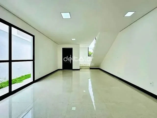 Casa com 180m² 3 quartos e 3 banheiros, à venda, no bairro Santa Branca em Belo Horizonte