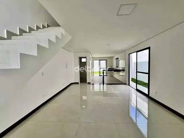 Casa com 180m² 3 quartos e 3 banheiros, à venda, no bairro Santa Branca em Belo Horizonte