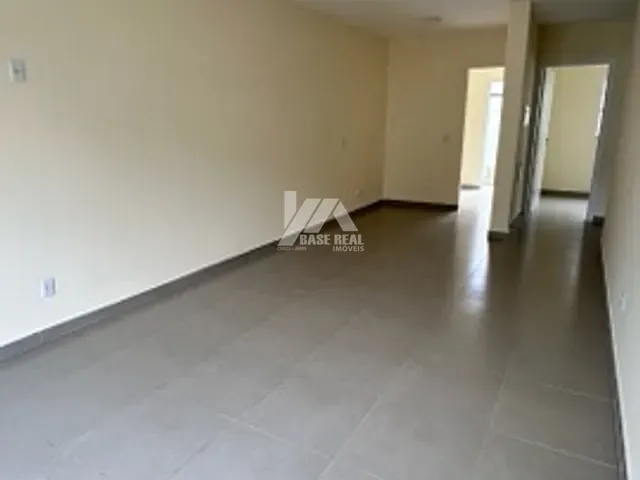Casa 2 quartos e 1 banheiro, à venda, no bairro Boqueirão em Guarapuava