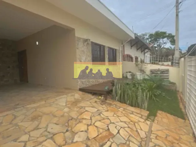 Casa com 260m² 3 quartos e 2 banheiros, para alugar, no bairro Jardim Chapadão em Campinas