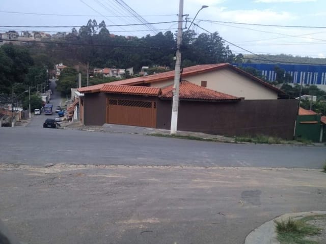 Casa com 165m² 3 quartos e 1 banheiro, à venda, no bairro Colina Maria Luíza (Jordanésia) em Cajamar