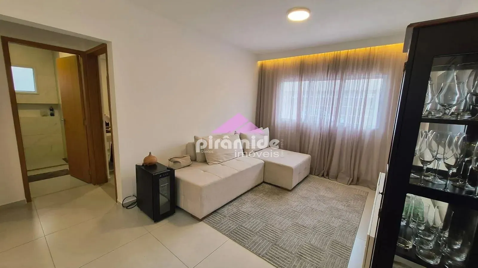 Casa, 4 quartos, 139 m² - Foto 1