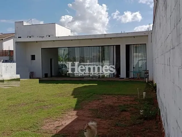 Casa com 420m² 2 quartos e 2 banheiros, à venda, no bairro Parque Bom Retiro em Paulínia