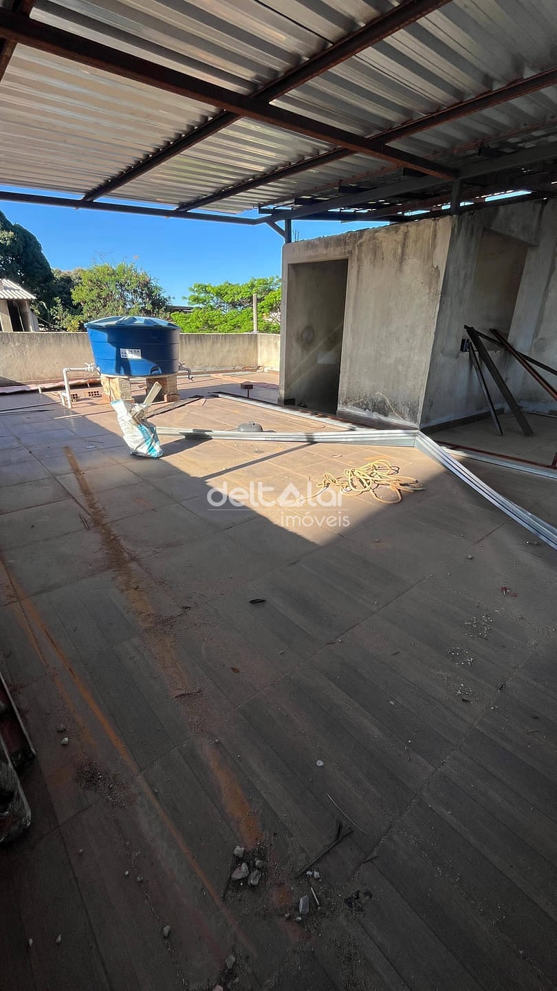 Casa à venda com 4 quartos, 200m² - Foto 9