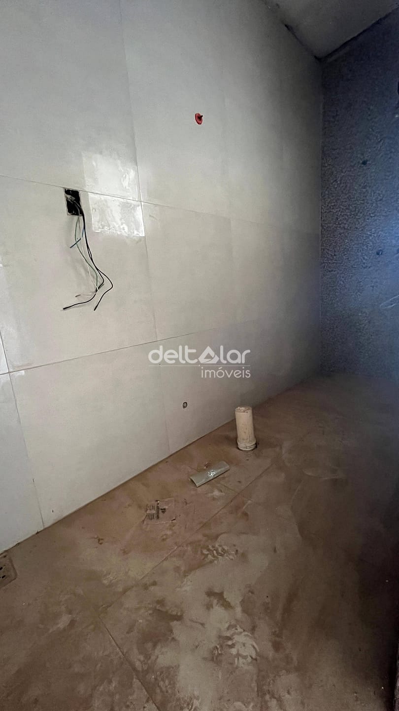Casa à venda com 4 quartos, 200m² - Foto 30