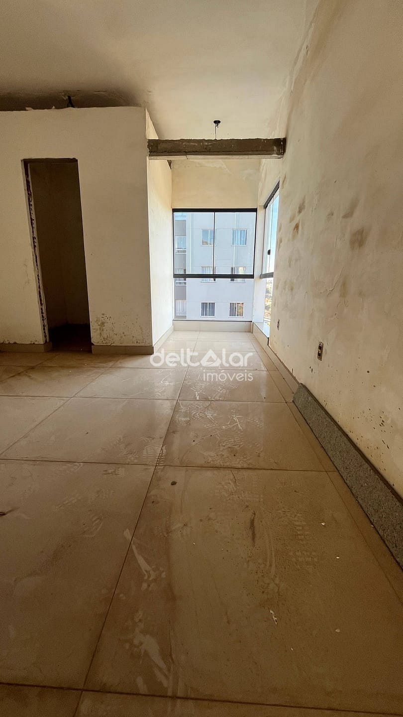 Casa à venda com 4 quartos, 200m² - Foto 34