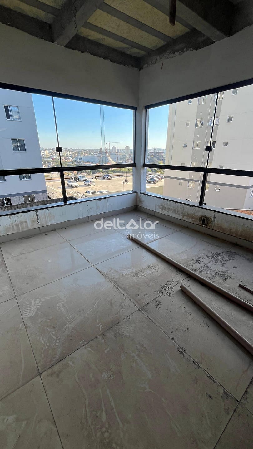 Casa à venda com 4 quartos, 200m² - Foto 4