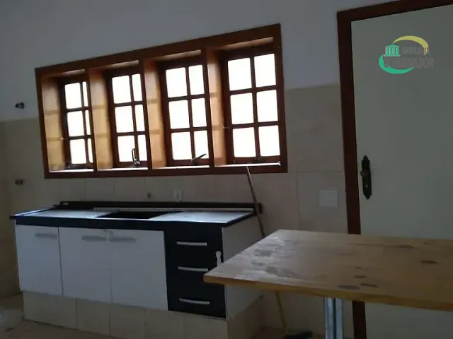 Casa com 273m² 3 quartos e 2 banheiros, à venda, no bairro Vila Real em Hortolândia
