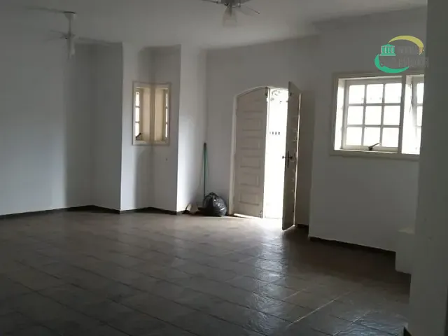 Casa com 273m² 3 quartos e 2 banheiros, à venda, no bairro Vila Real em Hortolândia