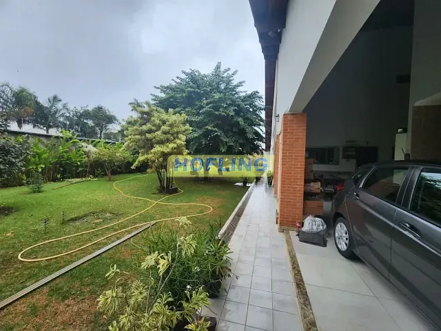 Casa com 880m² 4 quartos e 5 banheiros, à venda, no bairro Vila Martins em Rio Claro