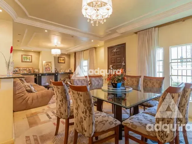 Casa com 462m² 3 quartos e 3 banheiros, à venda, no bairro Orfãs em Ponta Grossa
