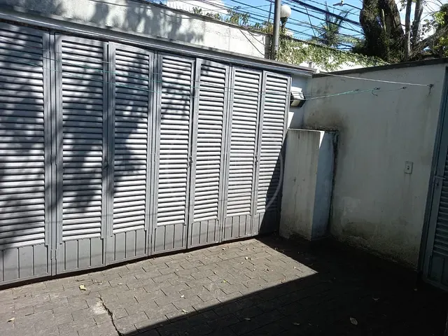 Casa com 500m² 4 quartos e 2 banheiros, à venda, no bairro Brooklin Paulista em São Paulo