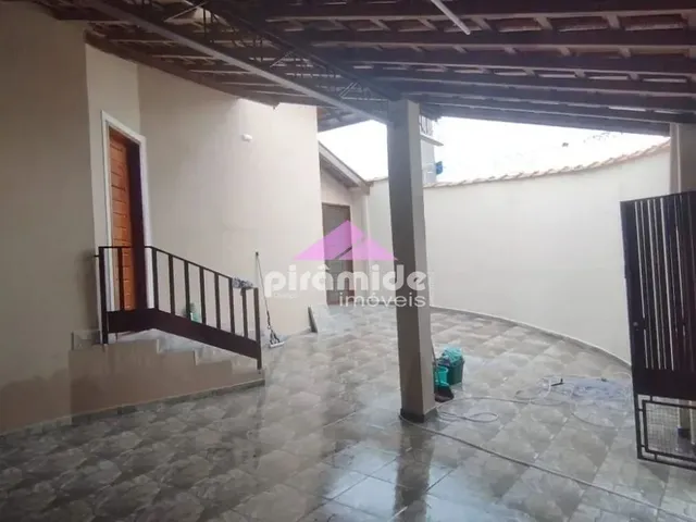 Casa com 70m² 2 quartos e 1 banheiro, à venda, no bairro Putim em São José Dos Campos