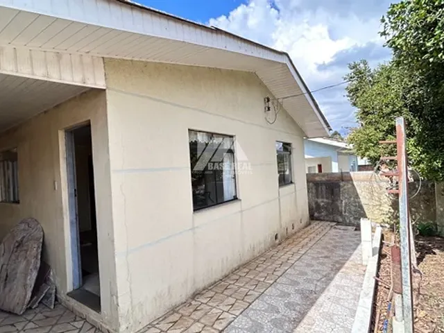 Casa 3 quartos e 1 banheiro, à venda, no bairro Santa Cruz em Guarapuava