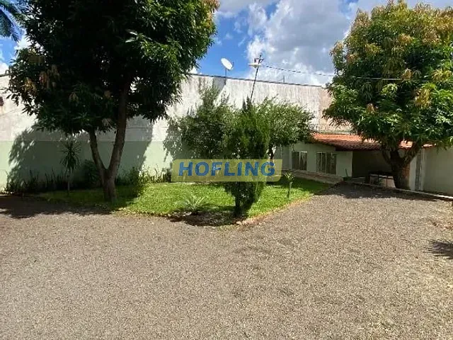 Casa com 450m² 5 quartos e 3 banheiros, à venda, no bairro Parque Universitário em Rio Claro